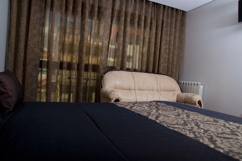 Hotel Alendouro Macedo de Cavaleiros Dış mekan fotoğraf